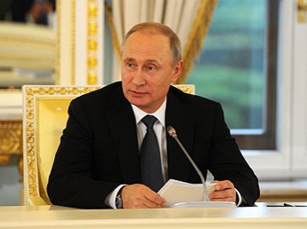 Путин внес поправки в закон о пенсионной реформе