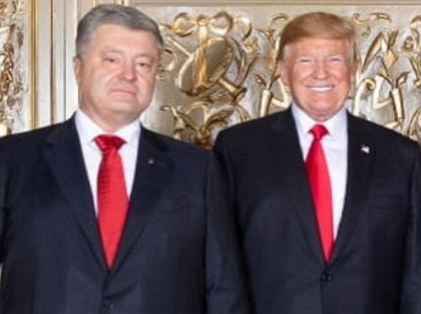 Совместное фото Порошенко и Трампа с женами высмеяли в Сети