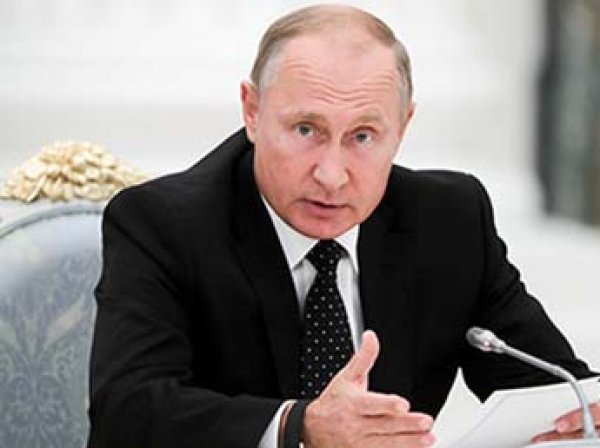 "Исправление маразма": Путин предложить смягчить статью 282 УК, по которой наказывали за лайки и репосты