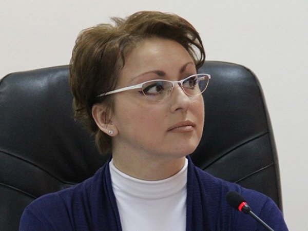 СМИ: уволенная саратовский "министр с макарошками" получала пособие из бюджета