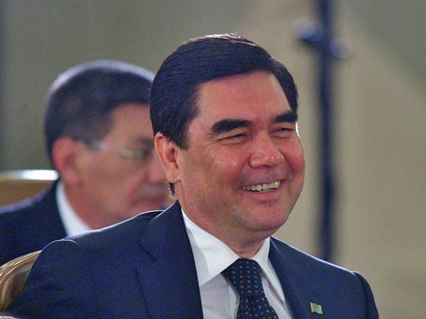 Президент голодающей Туркмении купил машину за полмиллиона евро