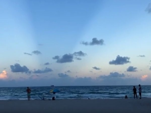 Огромная тень от Нибиру накрыла Землю в районе Майами-Бич (ВИДЕО)