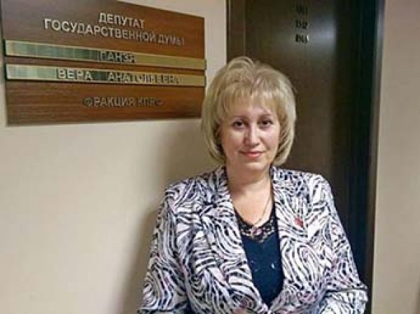 На Урале собрали деньги для депутата, которой не хватает заплаты в 380 тысяч