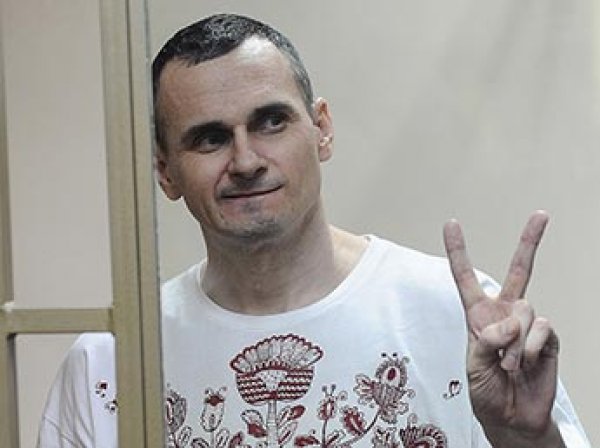 Осужденный в России режиссер Сенцов получил премию имени Сахарова