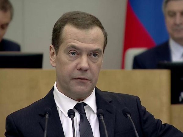 Соцсети возмутил комментарий Медведева на выступление депутата о коррупции в госзакупках