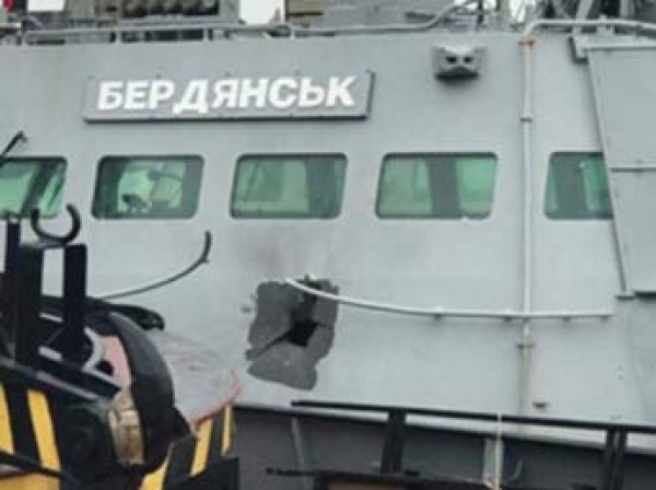 Киев опубликовал фото продырявленного "Бердянска", как доказательство "российской агрессии"