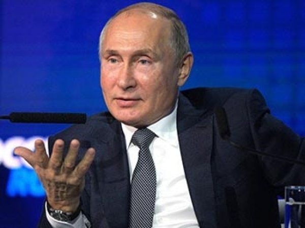 Путин поставил точку в вопросах о росте пенсий и долгах по ЖКХ