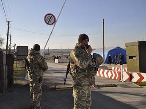 Украина закрыла въезд в страну для мужчин из России