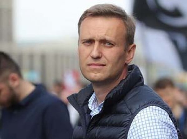Названа причина, по которой Навального не выпускают за границу