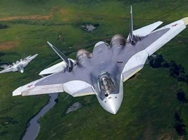 В Сеть попало видео уникальных маневров четырех новейших Су-57