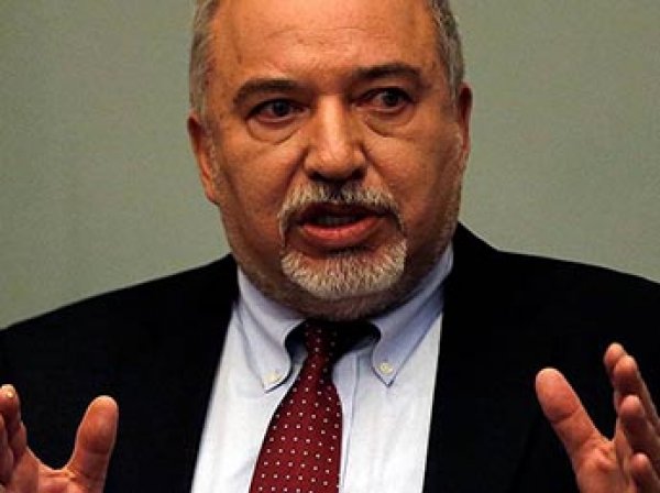 Министр обороны Израиля из-за перемирия с ХАМАСом ушел в отставку