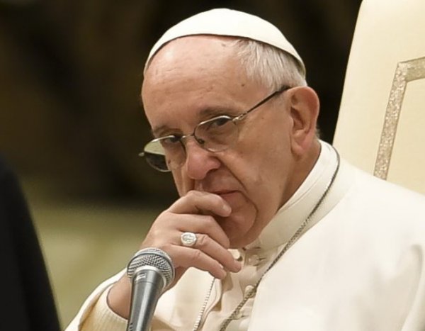 Нибиру встревожила Ватикан: СМИ раскрыли тайную проповедь Папы Римского о конце света