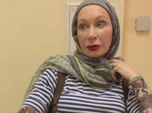Актрисе Татьяне Васильевой в столичном метро дверью зажало голову: она госпитализирована