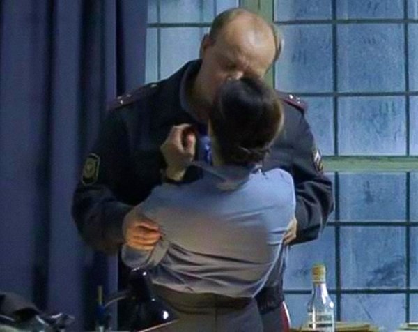 "Без интима здесь никуда": в Челябинске экс-полицейский рассказала о домогательствах начальства