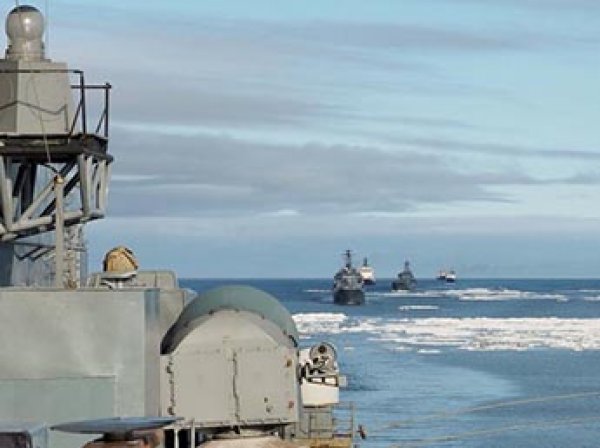 Россия вводит ограничения прохода военных кораблей по Северному морскому пути