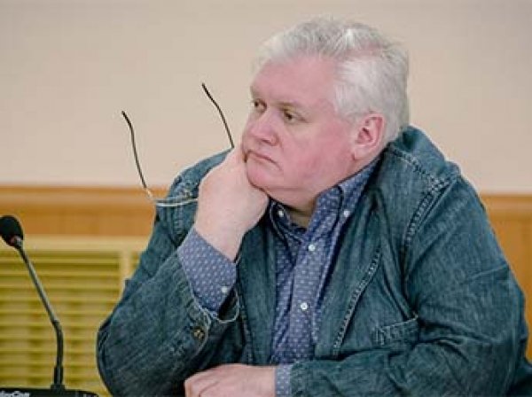 "Прошу похоронить без почестей": вице-спикер Заксобрания Красноярска погиб, выпав из окна