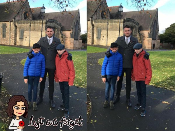В Великобритании на семейный снимок у церкви попал жуткий призрак