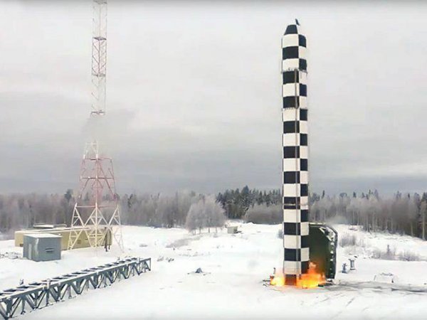 Испытание российского "Авангарда" напугало США: названа скорость ракеты