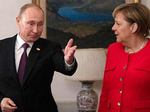 Меркель и Макрон растерялись после того, как Путин в рисунках объяснил им инцидент в Керченском проливе