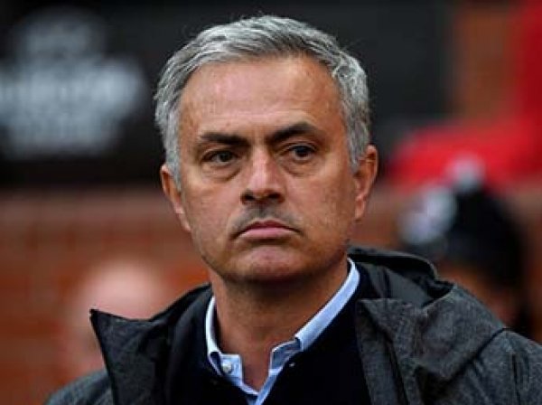 Жозе Моуриньо уволили с поста главного тренера "Манчестер Юнайтед"