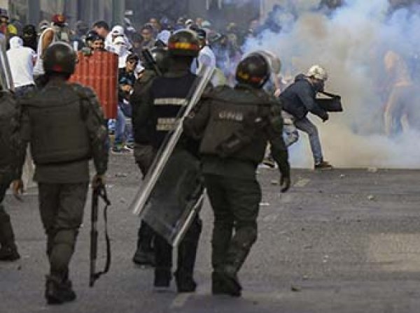 Переворот в Венесуэле, в столице взрывы, Россия и Китай предостерегли США от вмешательства