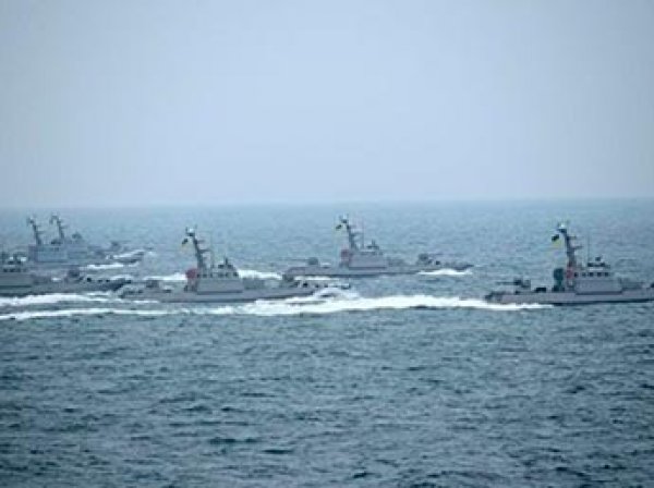 ВМС Украины открыли огонь по кораблю в Черном море