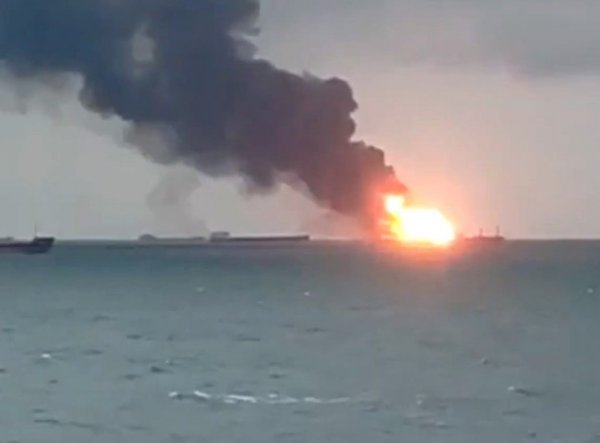 Пожар в Керченском проливе сегодня 21 января 2019: погибли 14 человек (ВИДЕО)