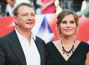 Жестоко избитая супруга Башарова впервые показалась на публике со «сломанным носом» (ФОТО)
