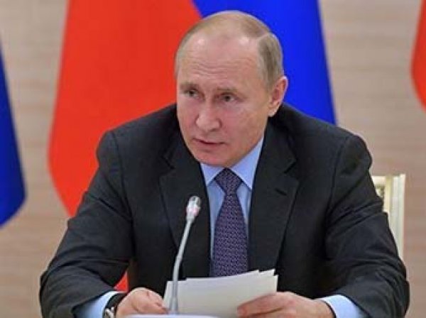 Песков рассказал о зарплате и пенсии Путина