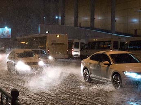 Сугробы по полметра: Москву накроет 48-часовой снегопад
