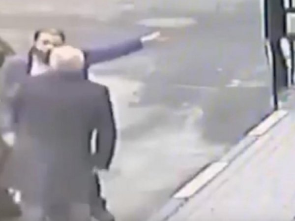 Видео избиения работавшего в правительстве РФ генерала появилось в Сети