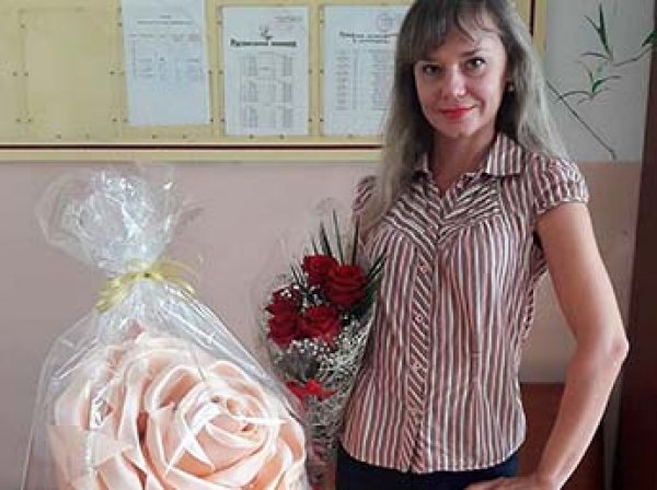 Учительницу из Барнаула уволили за фото в купальнике