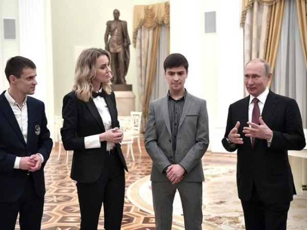 "Быть самым богатым парнем на кладбище": Путин дал напутствие молодым предпринимателям