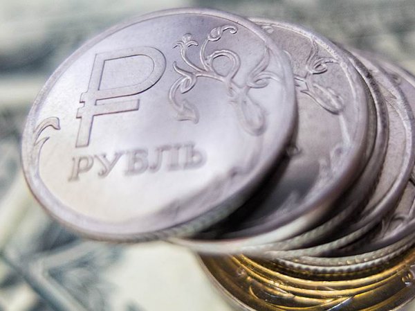Курс доллара на сегодня, 18 февраля 2019: Орешкин оценил риск обвала рубля в 2019 году