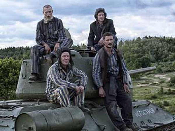 Украинские радикалы сорвали прокат российского фильма "Т-34" в США