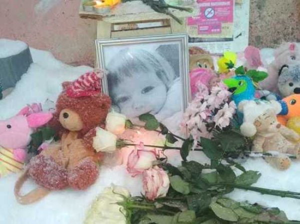 В Кирове трехлетняя девочка умерла от жажды из-за разного графика бабушки и мамы