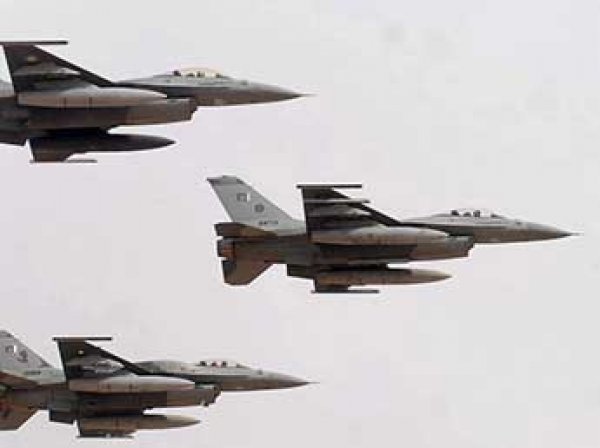 Российские Су-30 сразились с американскими F-16 на границе Индии и Пакистана