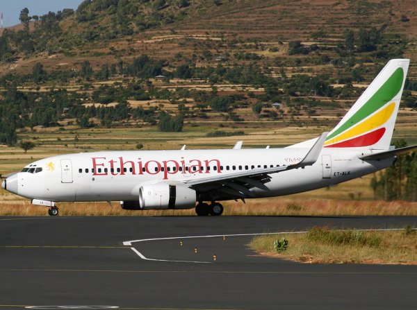 Первое фото с места крушения Boeing-737 в Эфиопии появилось в Сети