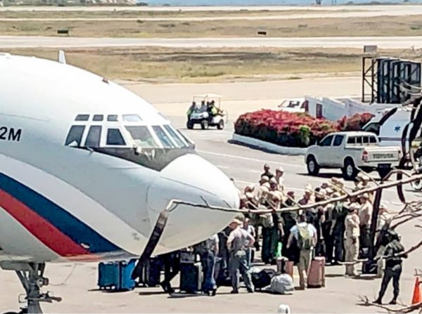 СМИ: в Венесуэлу прибыли два самолета с российскими военными