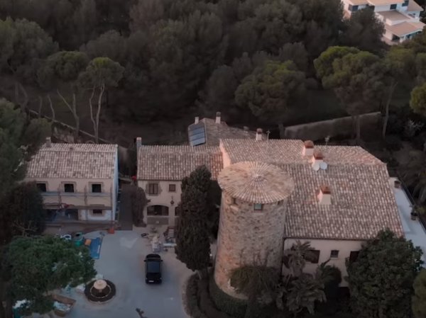 СМИ нашли у семьи главы "Ростеха" роскошные виллы в Испании