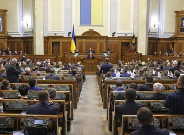 Рада приняла закон об исключительности украинского языка: за его незнание будут штрафовать	до