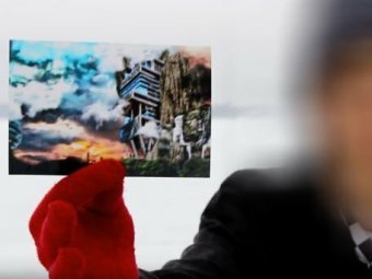 Путешественник во времени показал три фото из 3311 года
