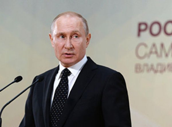 "Не вижу ничего необычного": Путин объяснил решение о выдаче российских паспортов жителям Донбасса