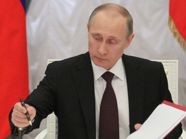 Путин подписал закон об уголовной ответственности для воров в законе
