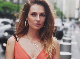 Солистка Фабрики Саша Савельева впервые показала фото новорожденного сына