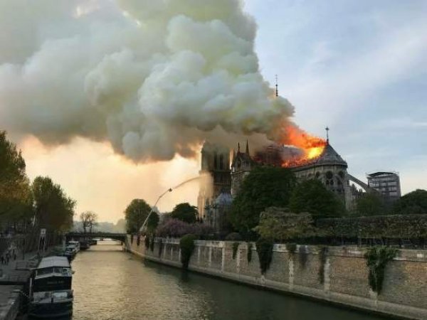 Пожар в соборе Нотр-Дам де Пари в Париже потушен: причины уже известны