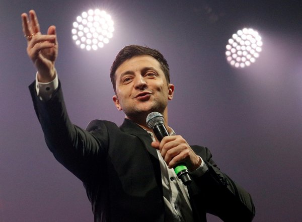 Выборы президента Украины 2019: команда Зеленского выдвинула 10 требований к Порошенко