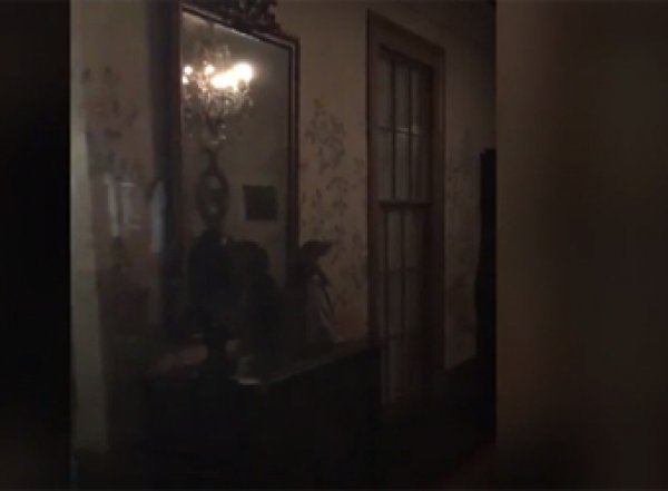 Супруги сняли вызывающее ужас видео с призраками детей