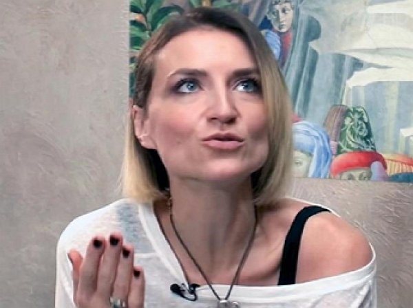 "Три часа пыток": вдову Марьянова после скандала с любовницей на "Пусть говорят" вынесли из студии (ВИДЕО)