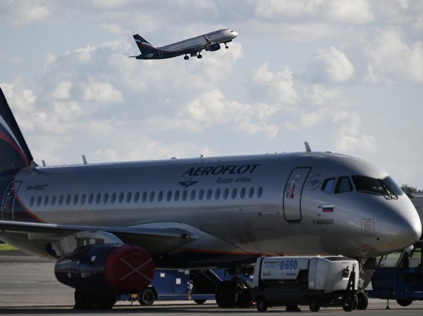 В Шереметьево вернулся Superjet "Аэрофлота", вылетевший в Самару